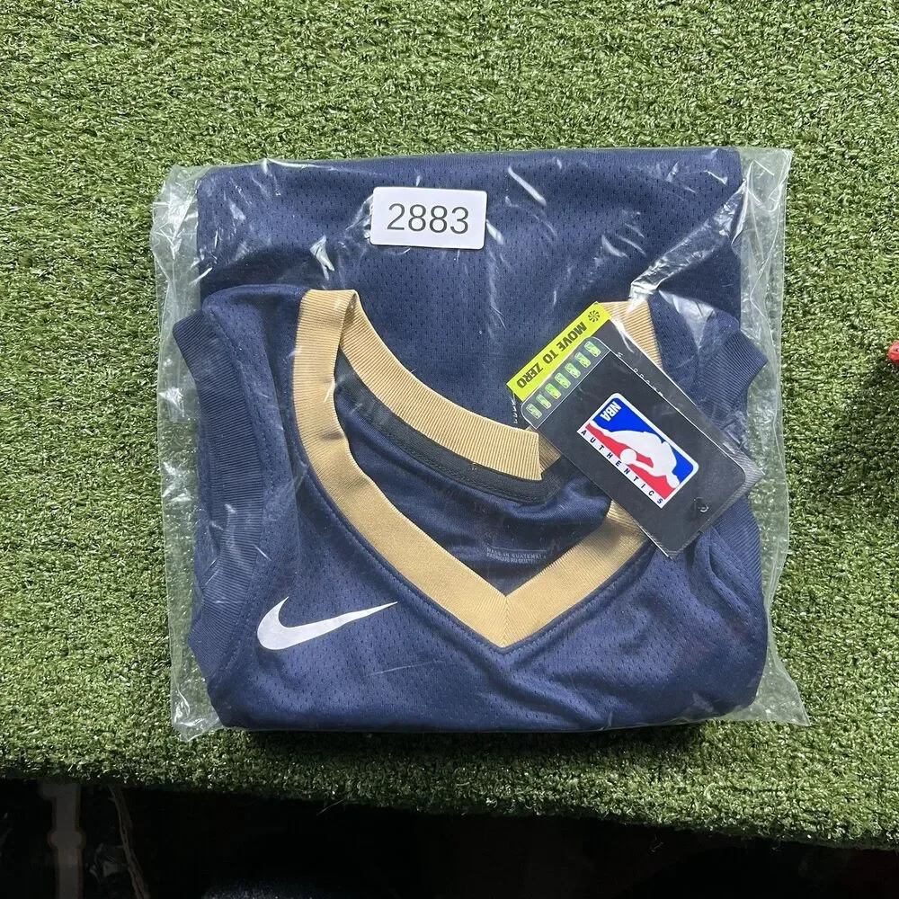 Men’s M Nike Dri Fit New Orleans Pelican Zion Williamson Swingman Jersey